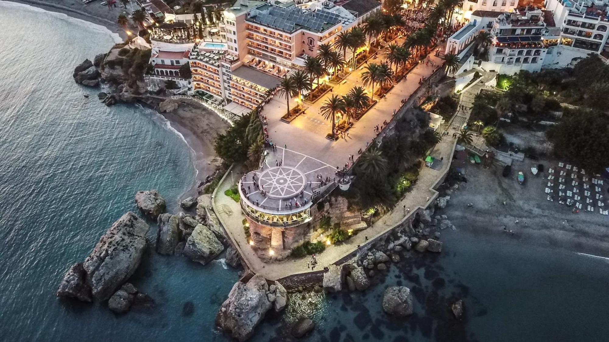 Renovated Apartment On Beachside With Pool Нерха Экстерьер фото