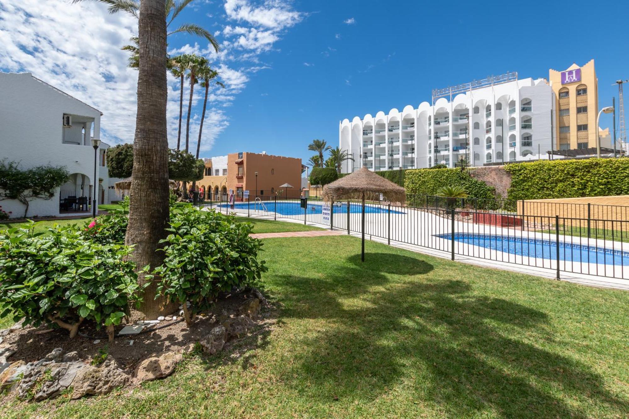 Renovated Apartment On Beachside With Pool Нерха Экстерьер фото