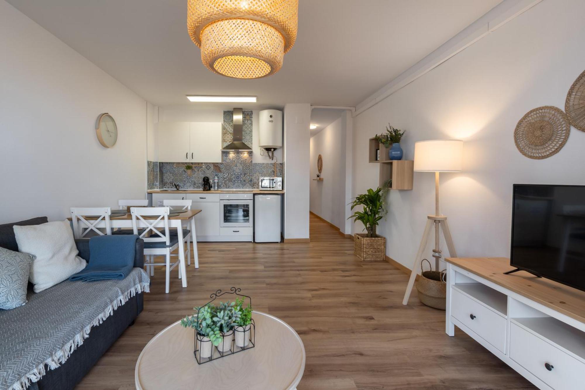 Renovated Apartment On Beachside With Pool Нерха Экстерьер фото