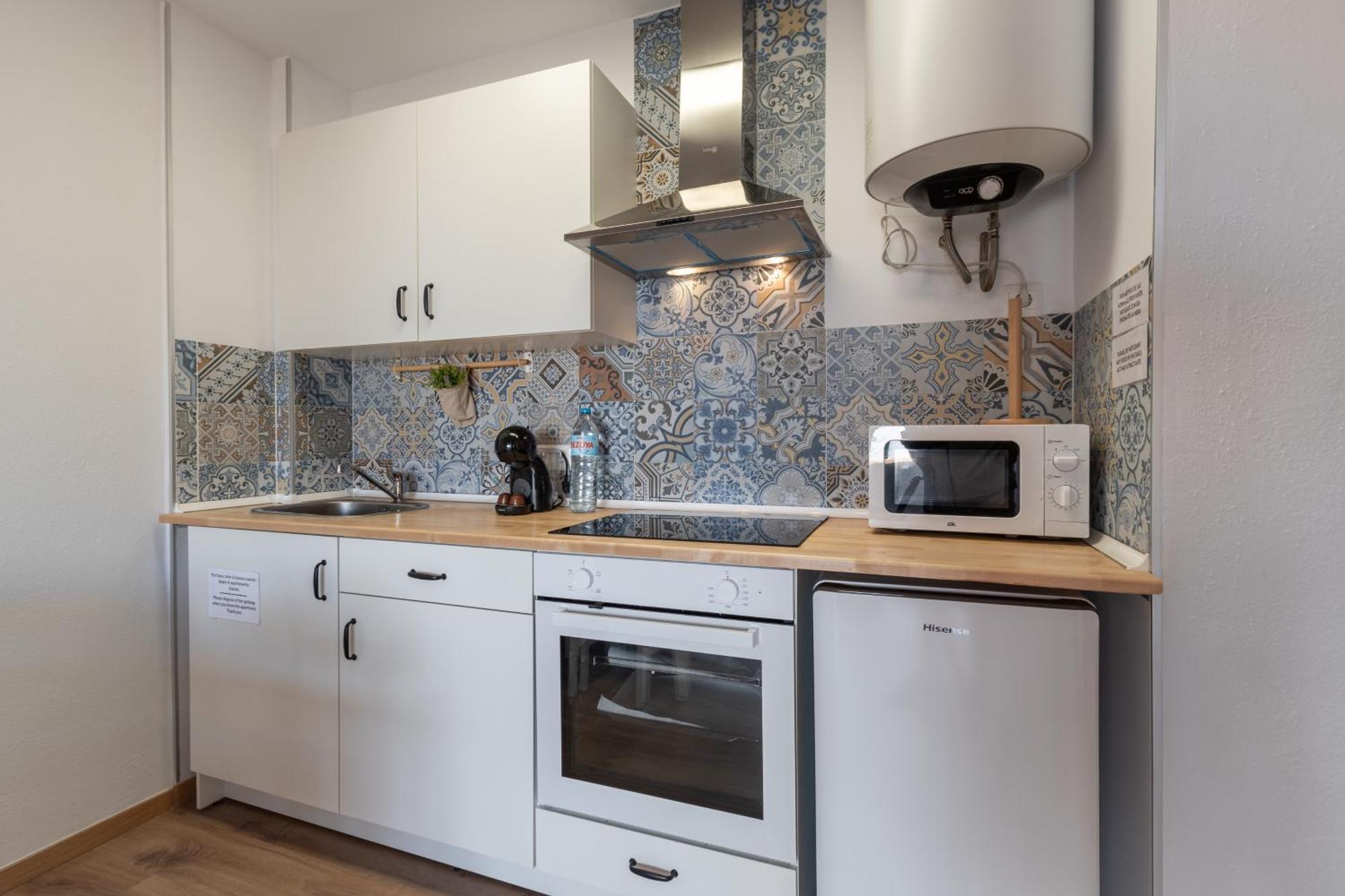 Renovated Apartment On Beachside With Pool Нерха Экстерьер фото