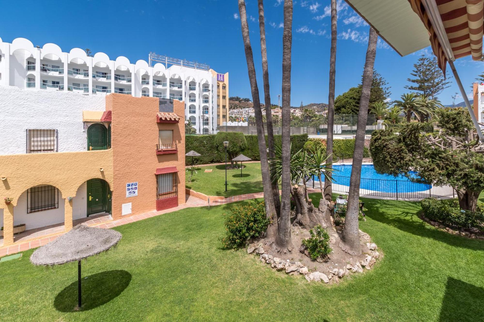 Renovated Apartment On Beachside With Pool Нерха Экстерьер фото